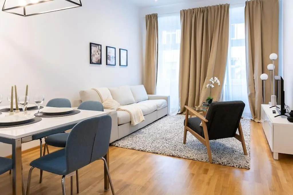 Apartment Orestaliving - Danube Canal Vienna Austria
